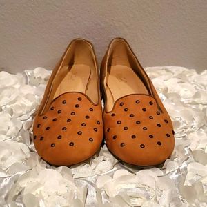 Studded flats
